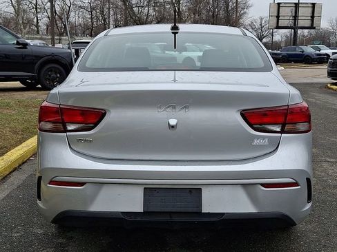 Certified 2022 Kia Rio S image 5