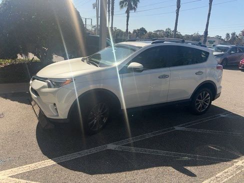 Used 2018 Toyota RAV4 Limited image 1