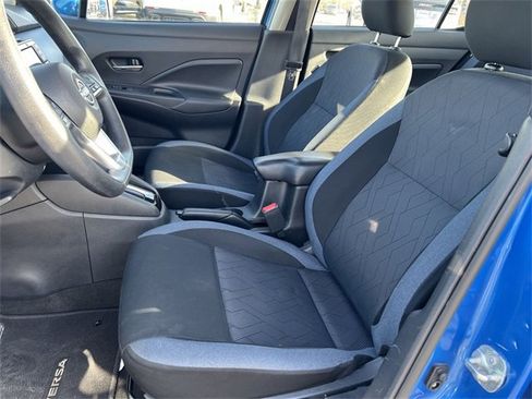 Used 2023 Nissan Versa SV image 13