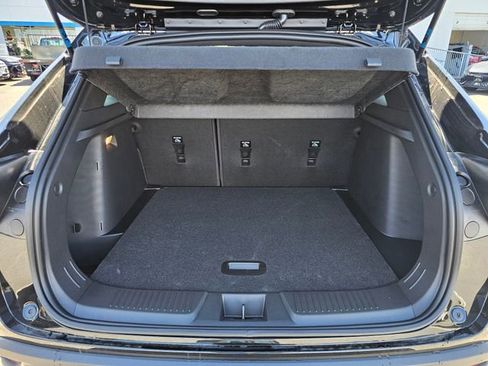 New 2026 Chevrolet Trax LT FWD image 36