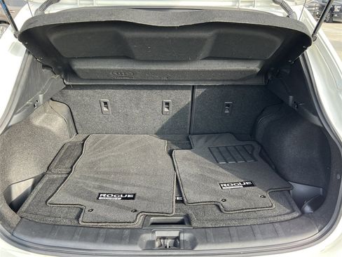 Certified 2021 Nissan Rogue Sport SV image 27