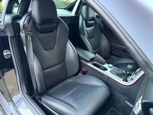 Used 2012 Mercedes-Benz SLK 350 image 22