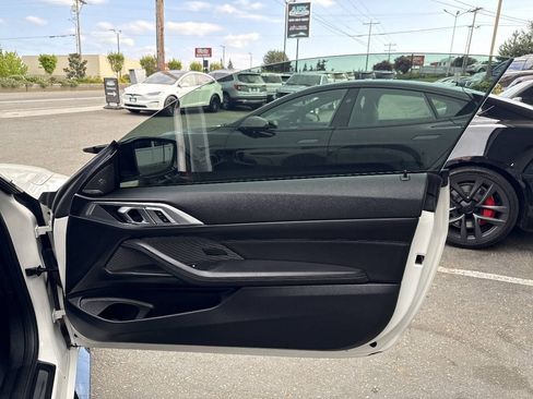 Used 2021 BMW M4 Competition w/ Executive Package RWD image 21