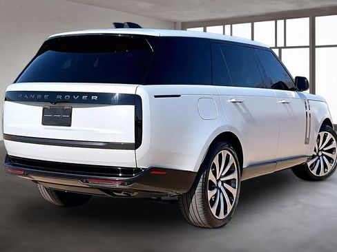 Used 2025 Land Rover Range Rover Long Wheelbase Autobiography AWD/4WD image 2