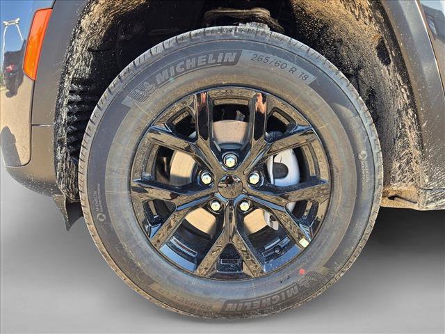 New 2026 Jeep Grand Cherokee Altitude AWD/4WD image 17