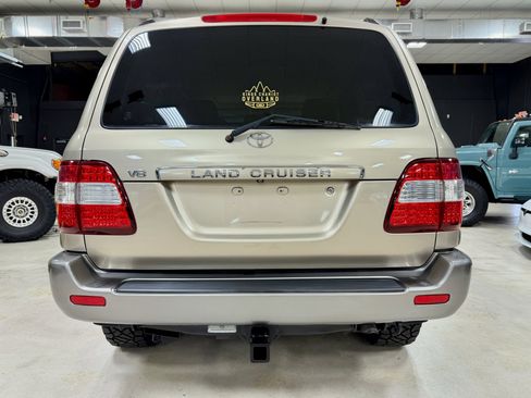 Used 2006 Toyota Land Cruiser image 7