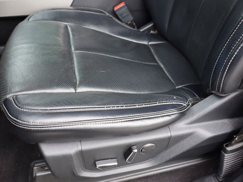 Used 2018 Ford F150 Lariat w/ Equipment Group 502A Luxury image 20