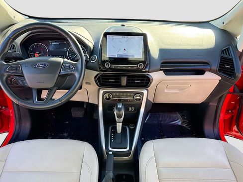 Used 2021 Ford EcoSport Titanium image 3