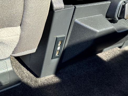 Used 2018 Ford F150 XLT AWD/4WD image 9
