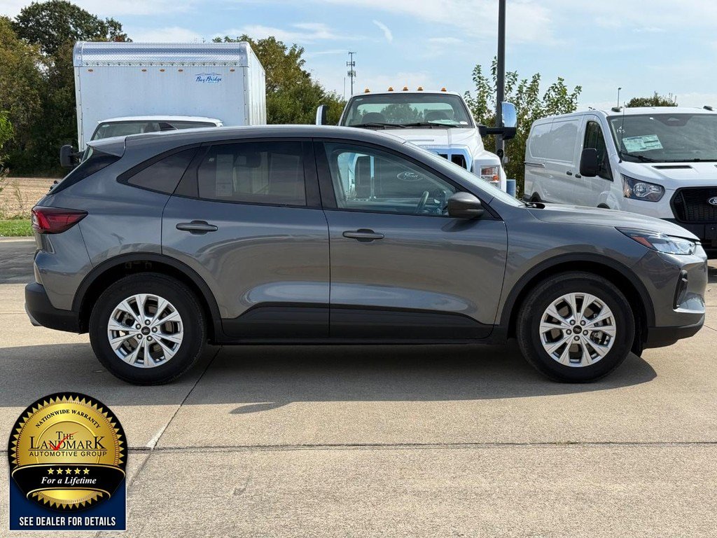 Used 2025 Ford Escape Active FWD image 4