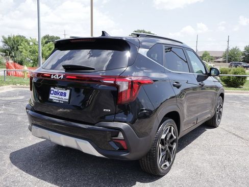 Used 2024 Kia Seltos SX w/ SX Sunroof Package AWD/4WD image 7