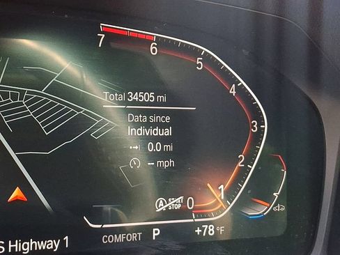 Used 2022 BMW 330i xDrive Sedan w/ Premium Package AWD/4WD image 3
