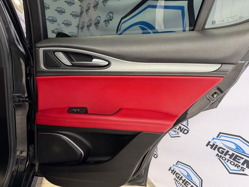 Used 2018 Alfa Romeo Stelvio Ti Sport image 22