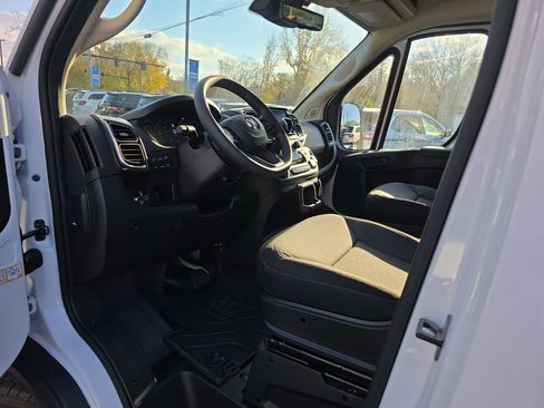 New 2026 RAM ProMaster 3500 w/ Quick Order Package 22G SLT image 3