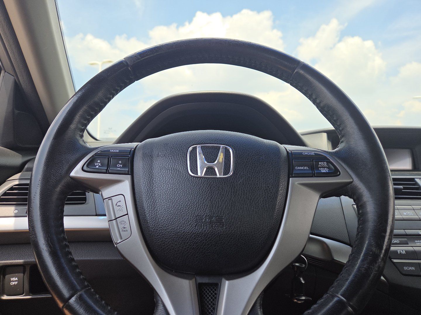 Used 2010 Honda Accord EX-L image 24
