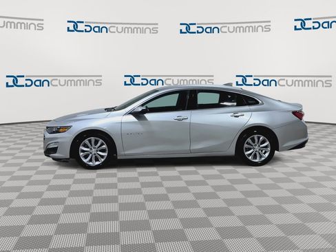 Used 2019 Chevrolet Malibu LT w/ Leather Package FWD image 6