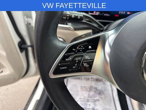 Used 2025 Mercedes-Benz GLC 300 4MATIC image 20