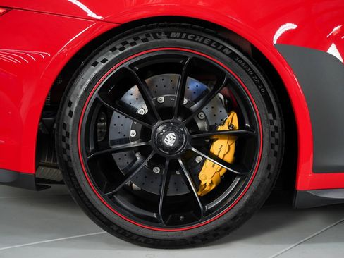 Used 2019 Porsche 911 Speedster RWD image 26
