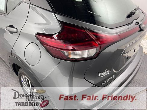 Used 2024 Nissan Kicks SV image 13