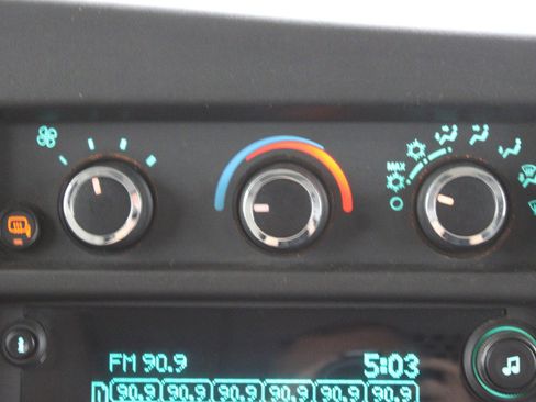 Used 2020 Chevrolet Express 2500 w/ Enhanced Convenience Package image 21