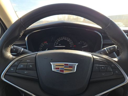 Used 2018 Cadillac XT5 Luxury w/ Driver Awareness Package image 35