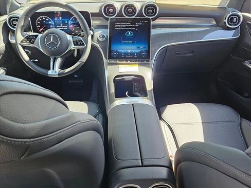Used 2026 Mercedes-Benz GLC 300 image 14