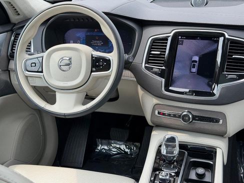 Used 2023 Volvo XC90 T8 Ultimate w/ Lounge Package AWD/4WD image 13
