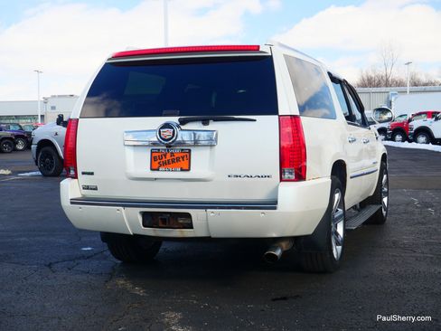 Used 2011 Cadillac Escalade ESV Premium image 13
