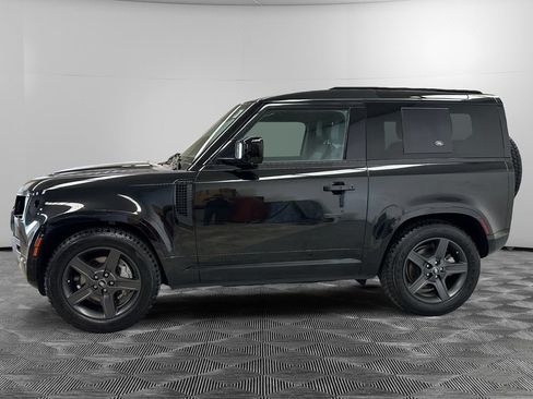 Used 2024 Land Rover Defender 90 X-Dynamic SE AWD/4WD image 2