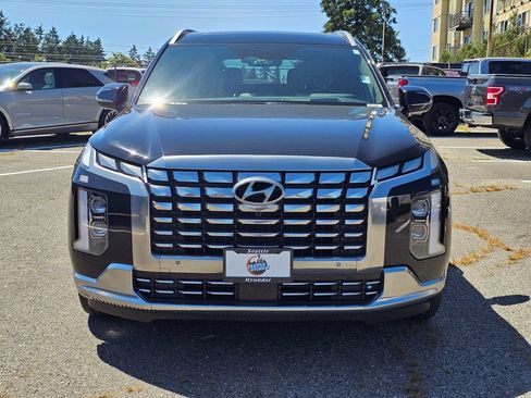Used 2023 Hyundai Palisade Calligraphy AWD/4WD image 2