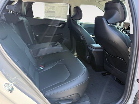 New 2026 Kia EV6 Wind RWD image 18