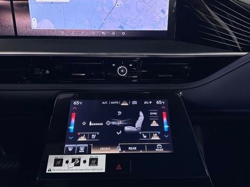 New 2026 INFINITI QX80 4WD image 18