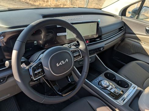 New 2026 Kia Carnival SX image 36