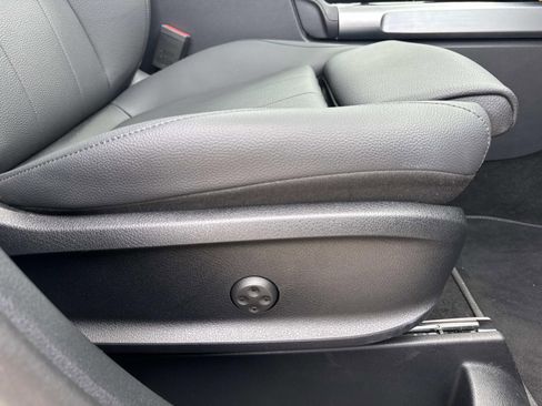 Used 2026 Mercedes-Benz GLB 250 image 13