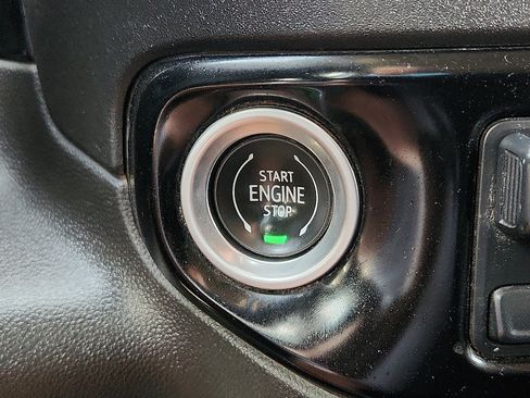 Used 2024 Chevrolet Silverado 2500 LT w/ Convenience Package AWD/4WD image 15
