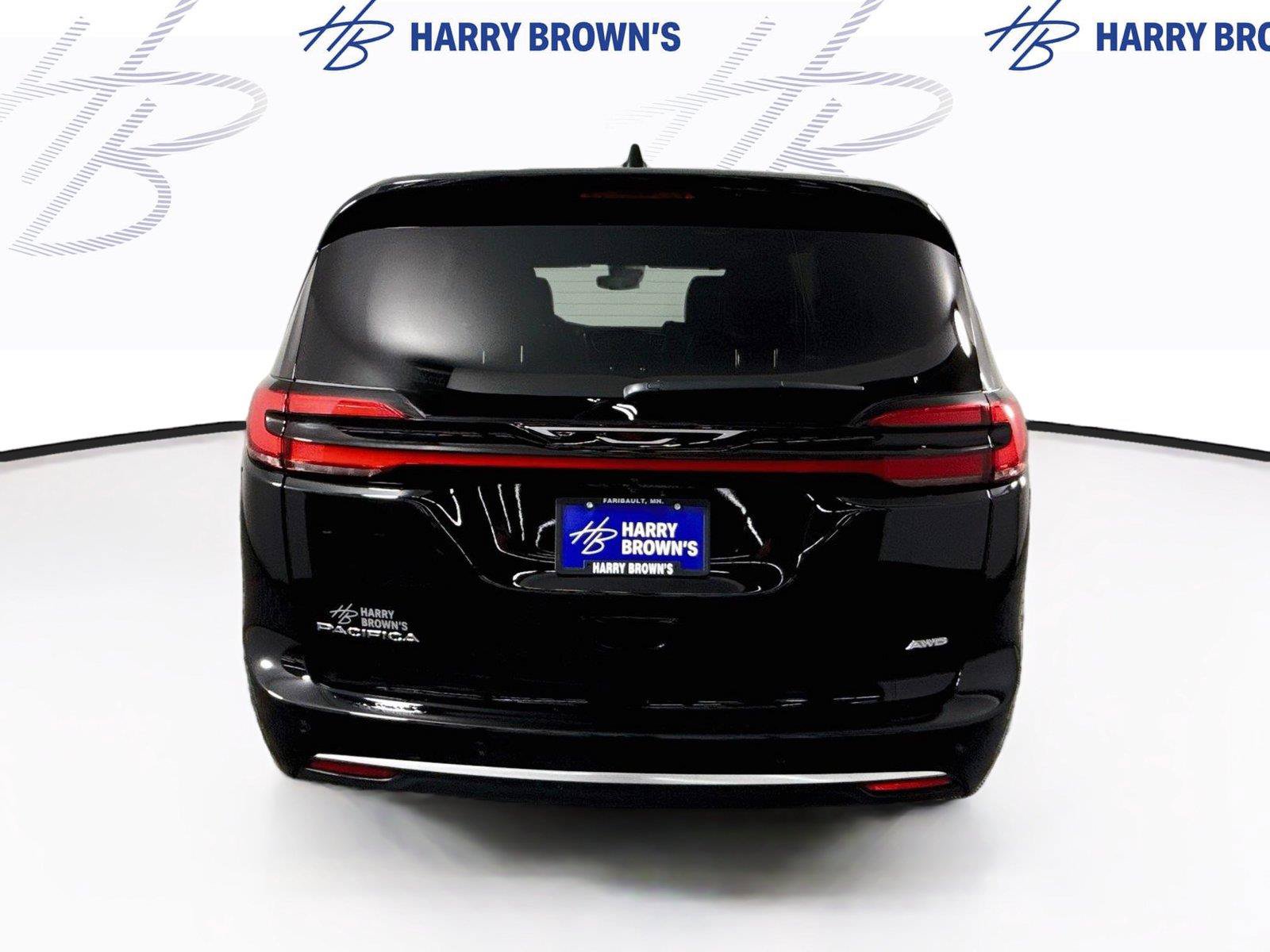 New 2027 Chrysler Pacifica Select AWD/4WD image 30