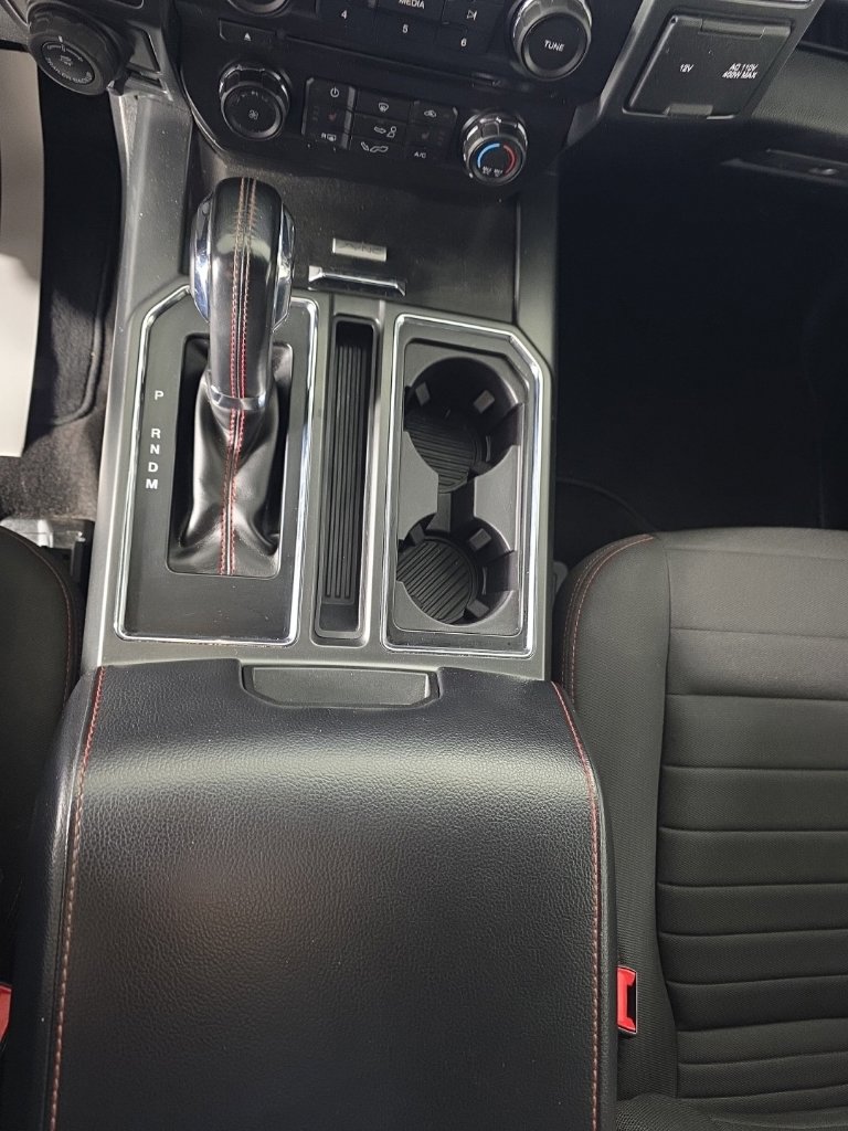 Used 2018 Ford F150 XLT w/ Equipment Group 302A Luxury AWD/4WD image 21