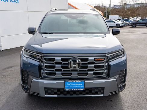 New 2026 Honda Pilot TrailSport image 3