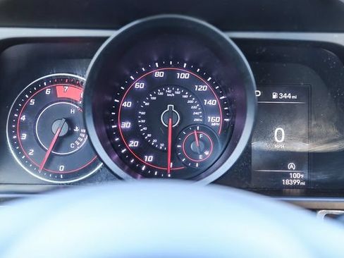 Certified 2023 Hyundai Elantra SE FWD image 16