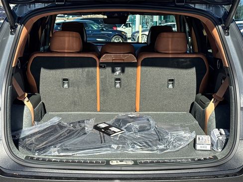 New 2026 Genesis GV80 2.5T Prestige image 18