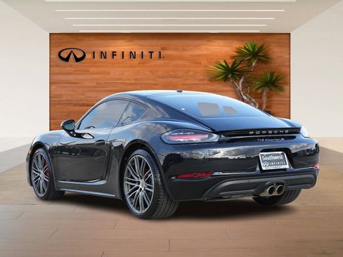 Used 2024 Porsche 718 Cayman S w/ Premium Package image 5