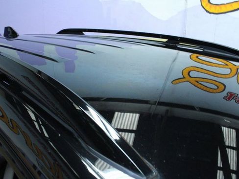 Used 2021 GMC Terrain SLE w/ Driver Convenience Package image 5