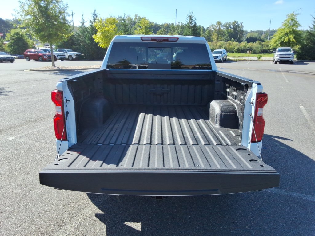 Certified 2026 Chevrolet Silverado 1500 High Country AWD/4WD image 17