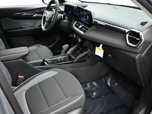 Used 2026 Chevrolet TrailBlazer LT FWD image 10
