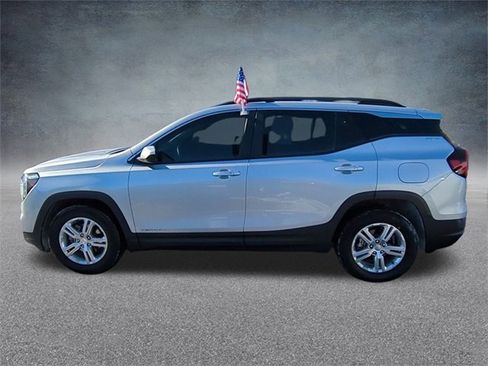 Certified 2022 GMC Terrain SLE w/ Driver Convenience Package image 6