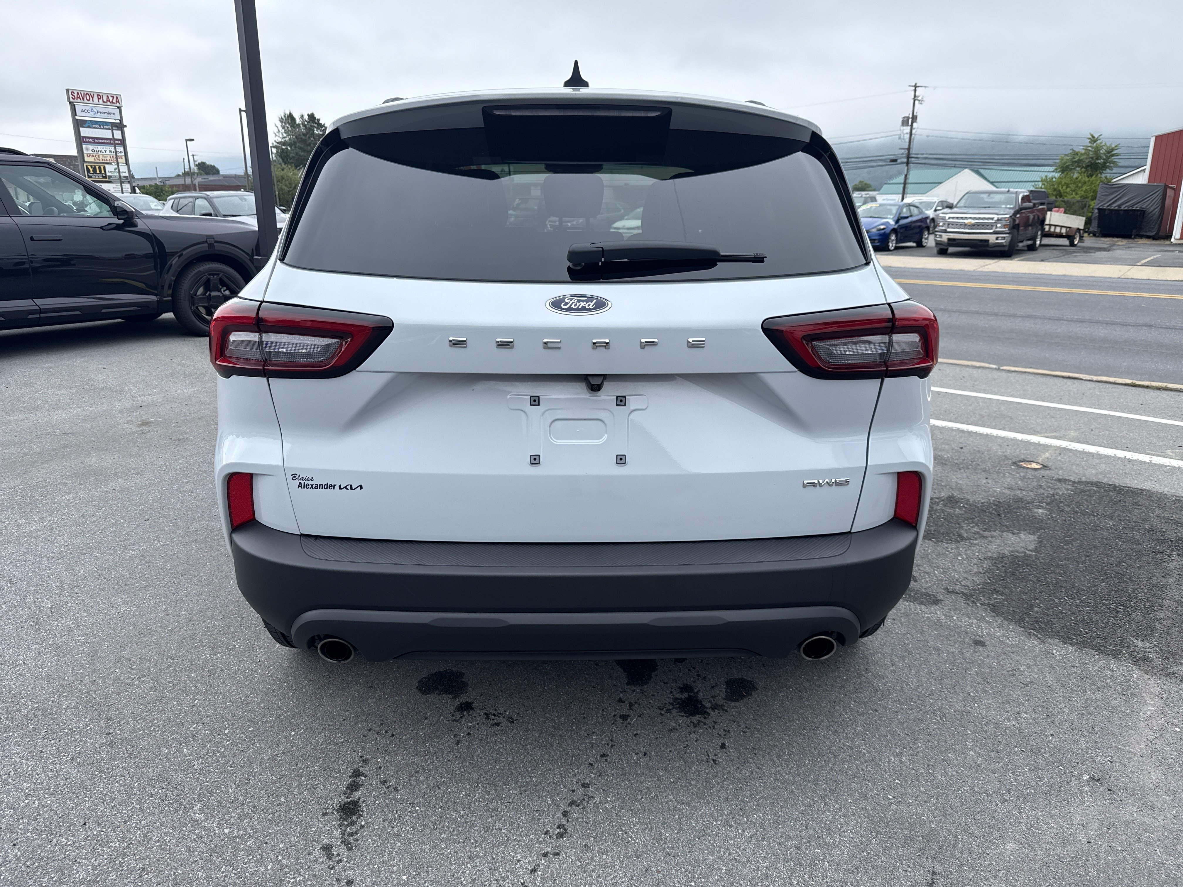 Used 2025 Ford Escape ST-Line Select AWD/4WD image 4