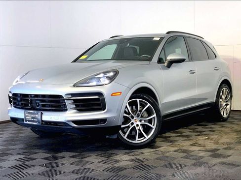 Certified 2023 Porsche Cayenne S image 1