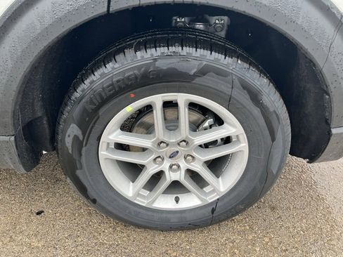 New 2025 Ford Explorer Active w/ Active Comfort Package image 5