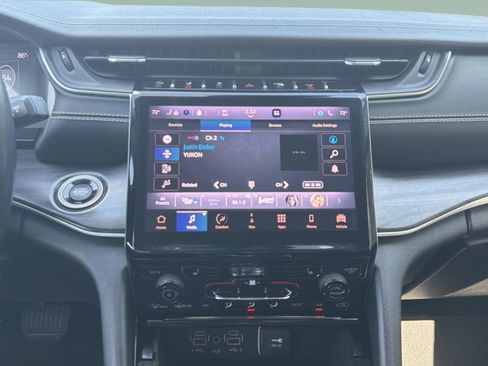 Used 2021 Jeep Grand Cherokee L Limited image 15