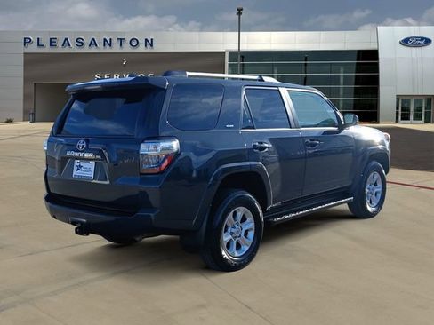 Used 2024 Toyota 4Runner SR5 image 5